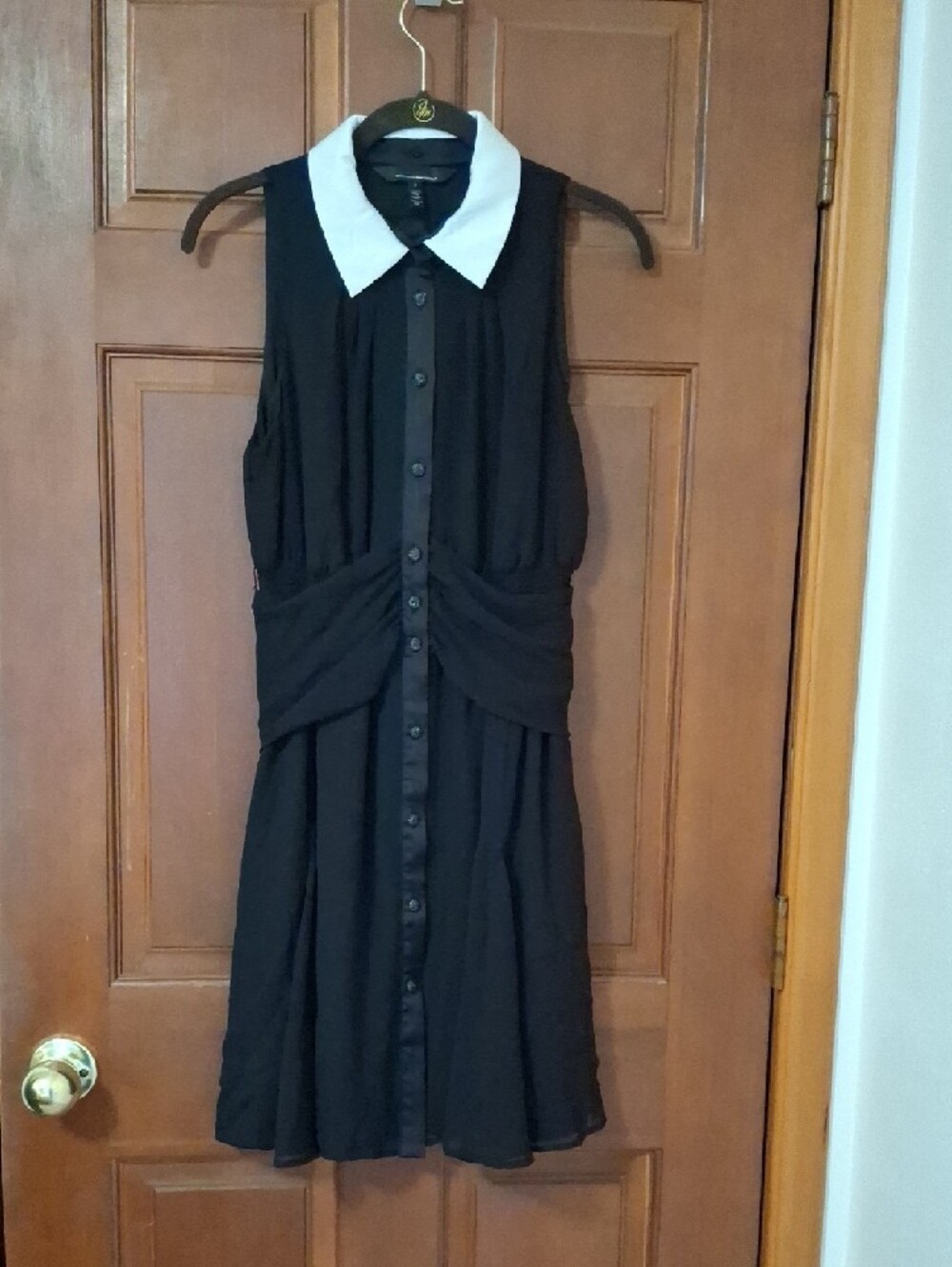 White House Black Market Black Dress with White Collar Size 4